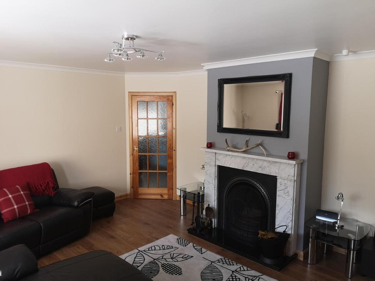 Large Private 3 Bed Bungalow Villa Stornoway  Bagian luar foto