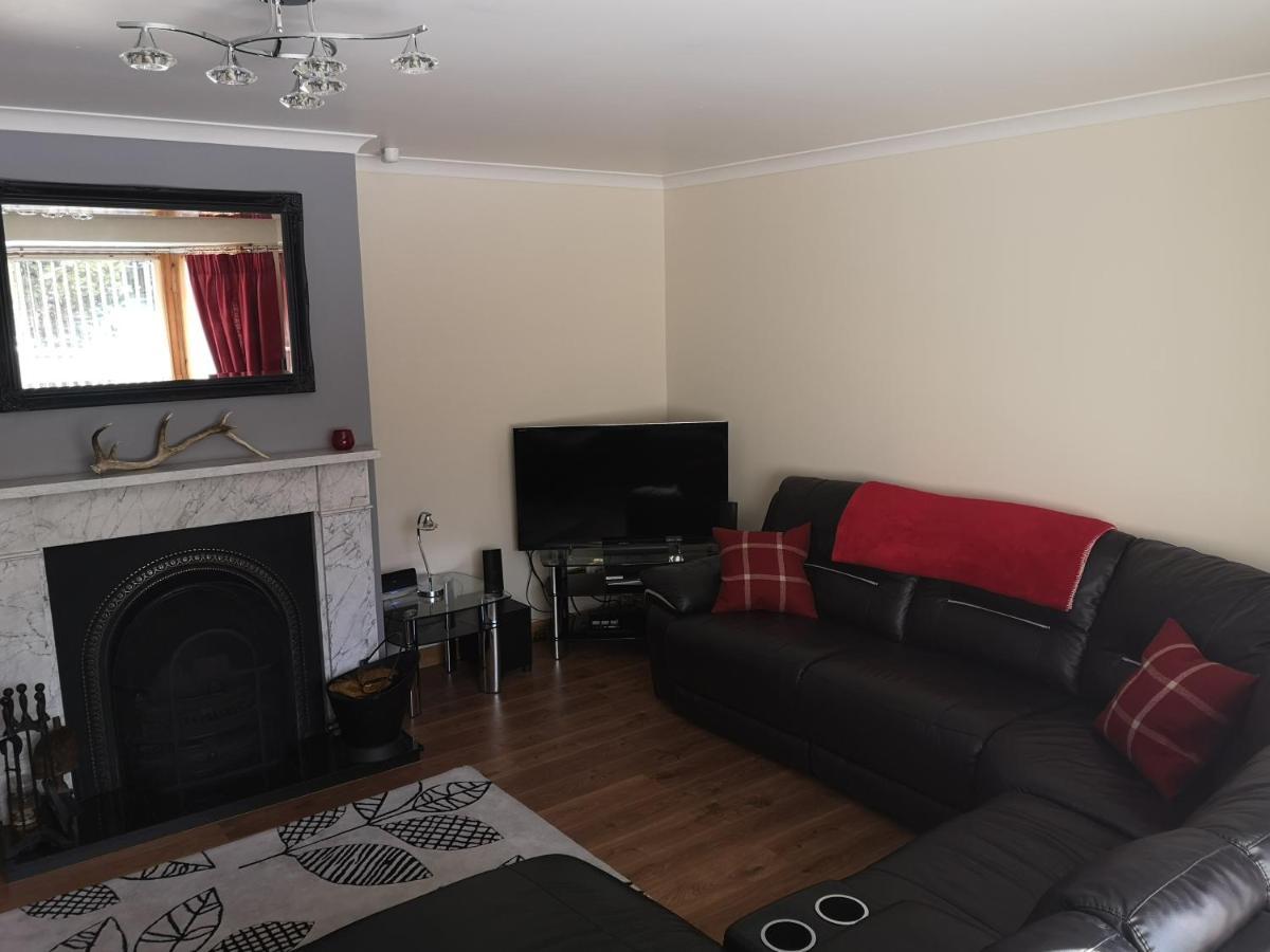 Large Private 3 Bed Bungalow Villa Stornoway  Bagian luar foto