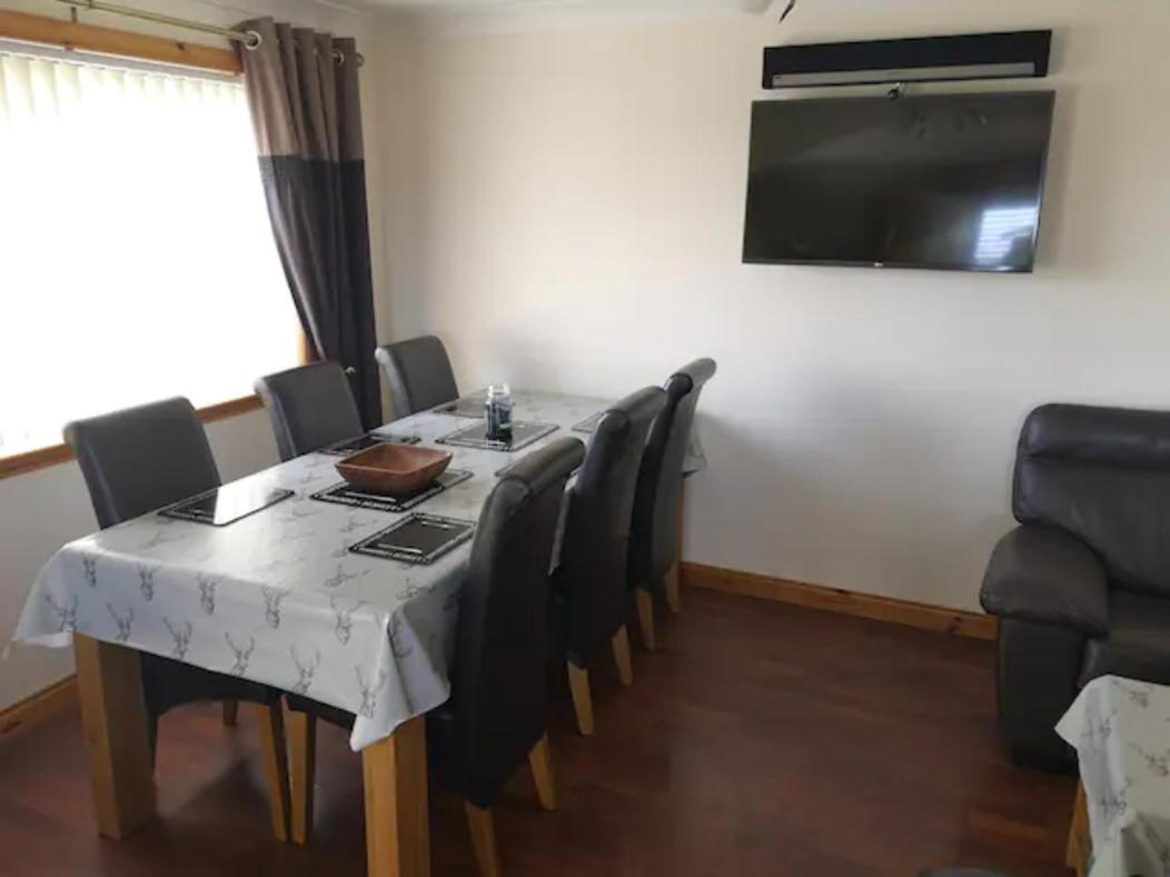 Large Private 3 Bed Bungalow Villa Stornoway  Bagian luar foto